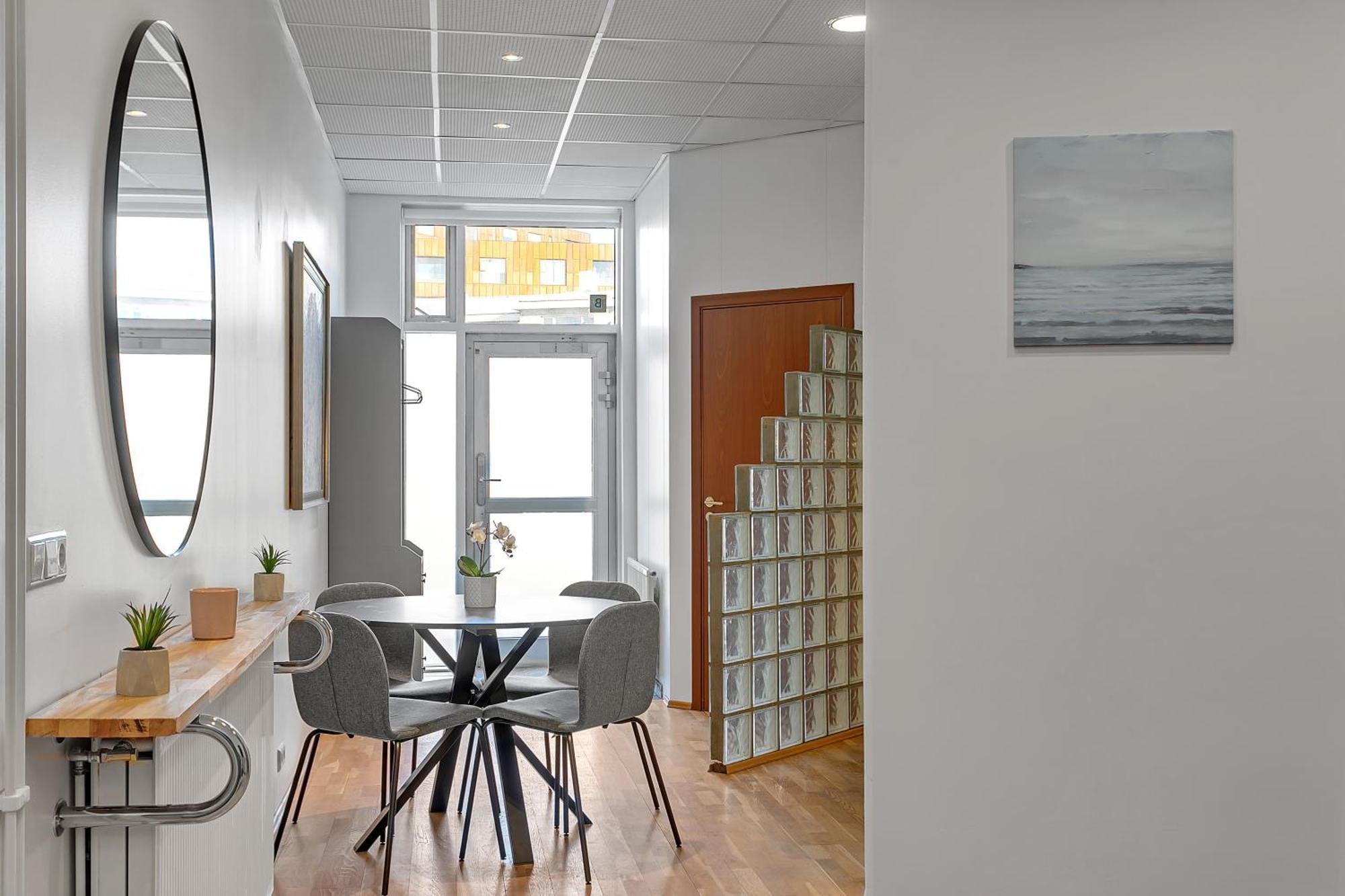 Bright Apartment In The Heart Of The City! Reykjavik Exterior photo
